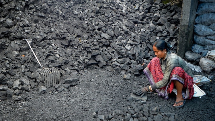 India is spending Rs 37,500 crore to turn coal into gas without burning it. (Photo: PTI)