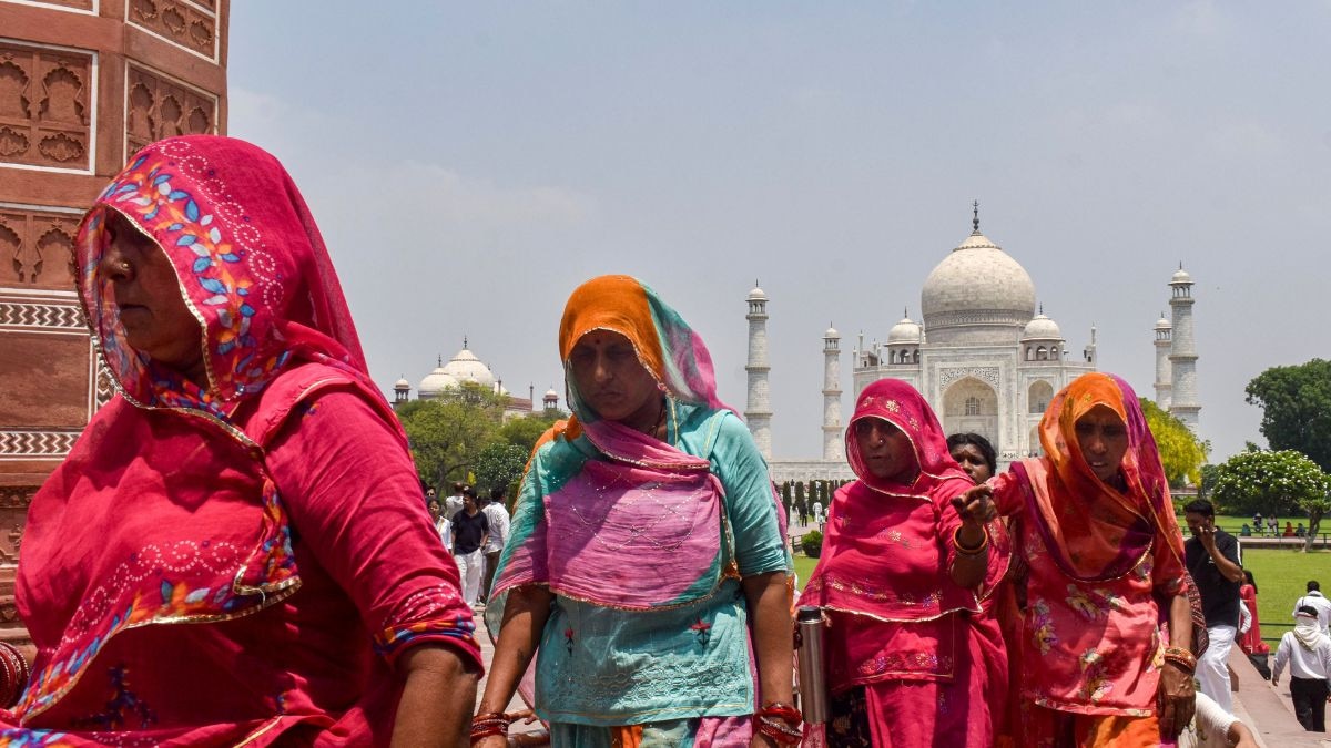 The IMD defines a heatwave as temperatures on the plains reaching 40 degrees Celsius or above, combined with a departure of at least 4.5 degrees Celsius from the historical average. (Photo: PTI)
