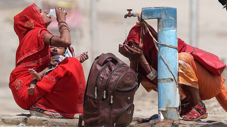 Dry, Sun-baked fields in Rajasthan hint at the heatwave that IMD says will arrive by May 9, but has not yet gripped the region. (Photo: PTI)