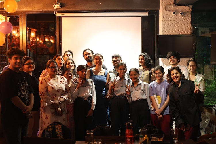 The wonderfully miscellaneous crowd that Pint of Science attracts. School students, college-goers and journalists who simply wandered in, all gathered in the same bar, in front of the same blank projection screen, at the end of an evening that none of them had quite expected. This is what it looks like when curiosity becomes social. (Photo: Radifah Kabir/India Today)