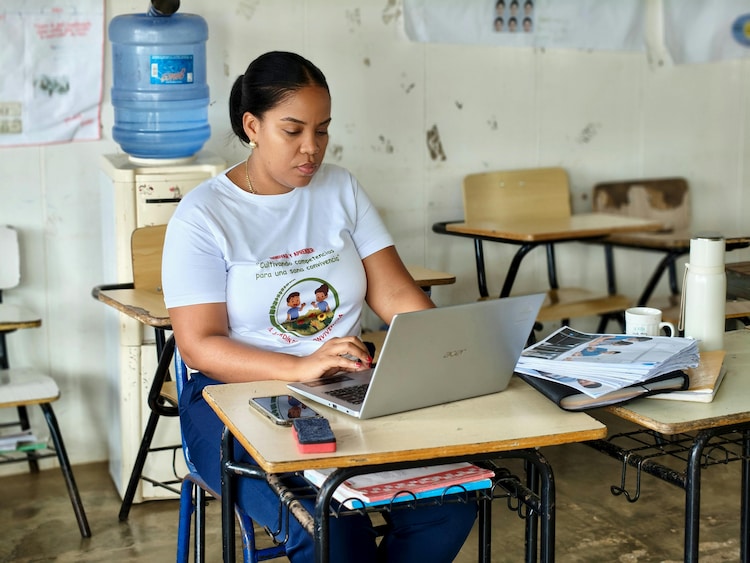 AI in schools, ChatGPT in classrooms, teacher AI training, AI education India, CBSE AI learning, teachers using AI, classroom technology, AI literacy, future of education, AI learning tools