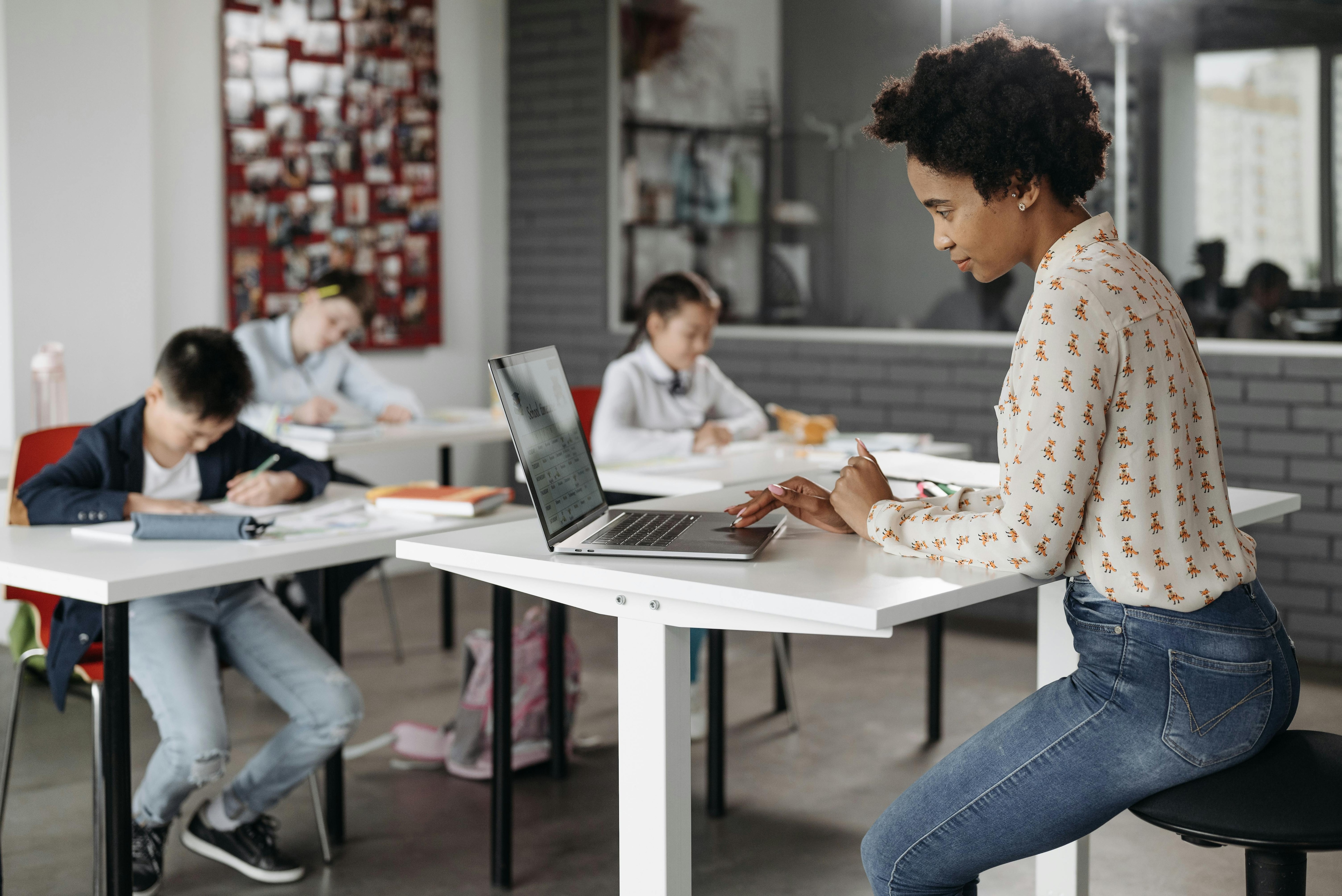 AI in schools, ChatGPT in classrooms, teacher AI training, AI education India, CBSE AI learning, teachers using AI, classroom technology, AI literacy, future of education, AI learning tools