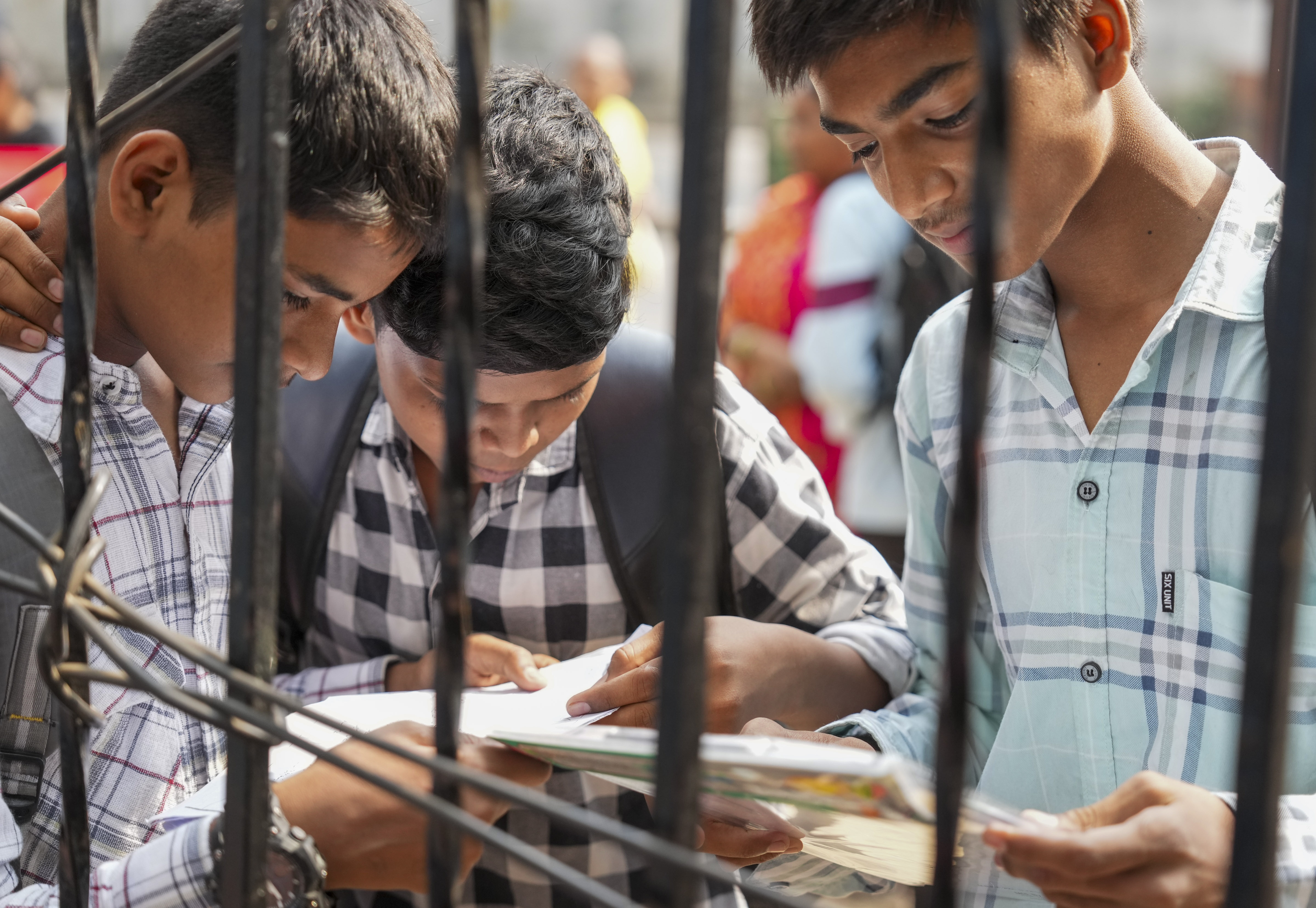 CBSE OSM controversy, CBSE portal crash, CBSE hacker claims, CBSE accountability, CBSE revaluation issues, CBSE wrong marks, CBSE answer sheet issue, CBSE digital evaluation, OSM portal mess, CBSE exam crisis