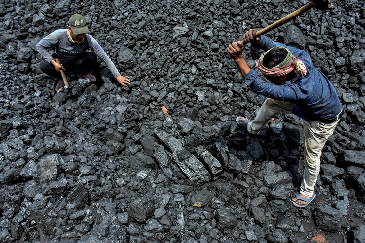 Indiaâs vast coal reserves give it a strong foundation to rapidly scale up coal gasification. (Image: PTI)