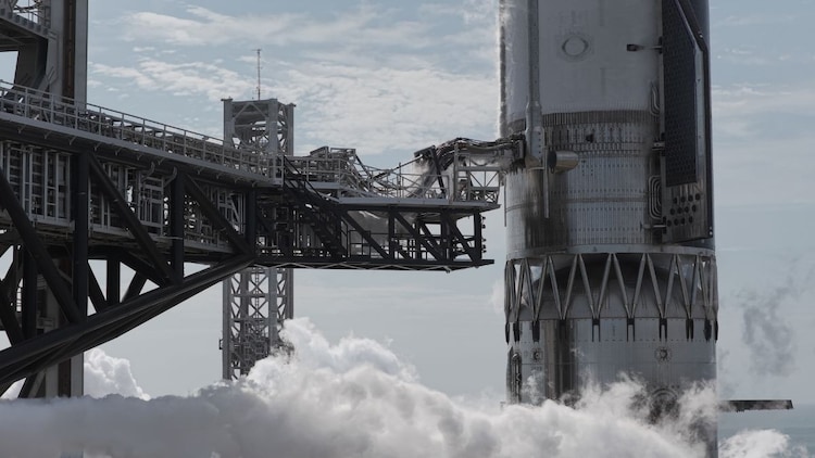 The Super Heavy booster will attempt a controlled landing in the Gulf of America after separation, though SpaceX will not attempt a tower catch on this maiden flight of the new vehicle. (Photo: SpaceX)