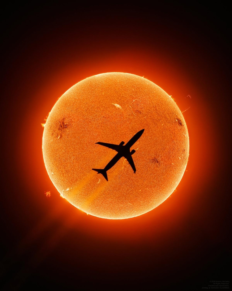 Solar jet