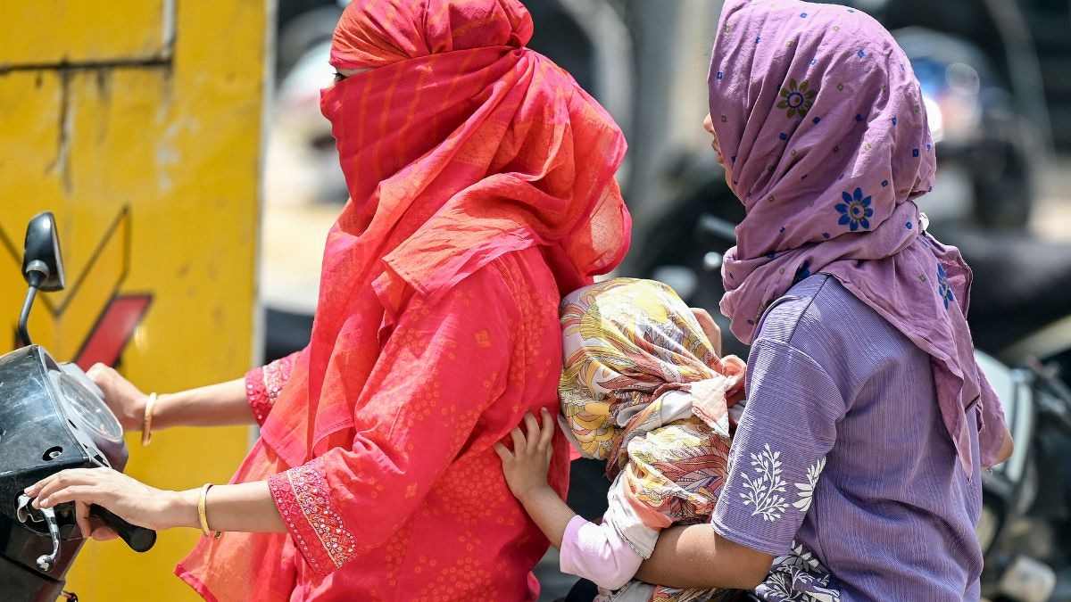 A simple heat index calculator shows how 39.5 degrees Celsius at 43 per cent humidity already feels like 48.7 degrees Celsius. (Photo: PTI)