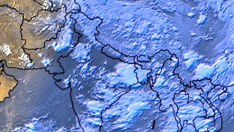 Clear skies and a heat wave gripped parts of the north through June even as the monsoon advanced on the map. (Photo: X/@allindiaweather)