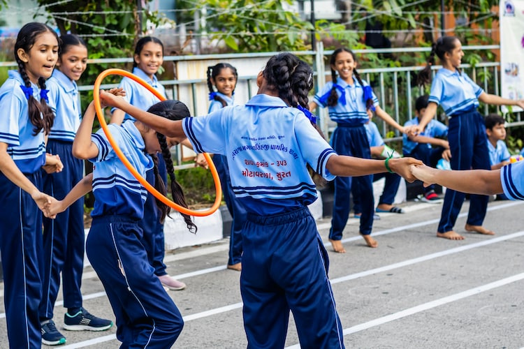 CBSE controversy, CBSE trust crisis, CBSE vs ICSE, IB schools India, Cambridge schools India, state boards India, Liver Doc CBSE, school board debate, CBSE alternatives, education news India
