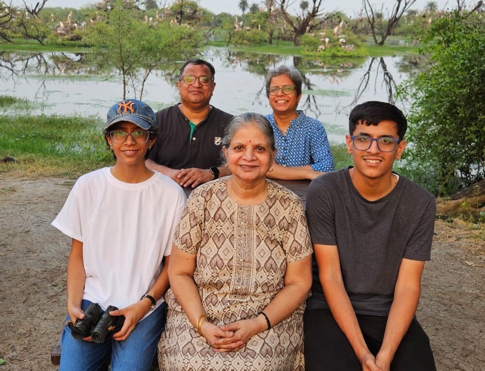  JEE Advanced 2026 girl topper, Aarohi Deshpande AIR 77, female topper JEE Advanced, Aarohi Deshpande success story, JEE preparation tips, Kota coaching, JEE Advanced results 2026
