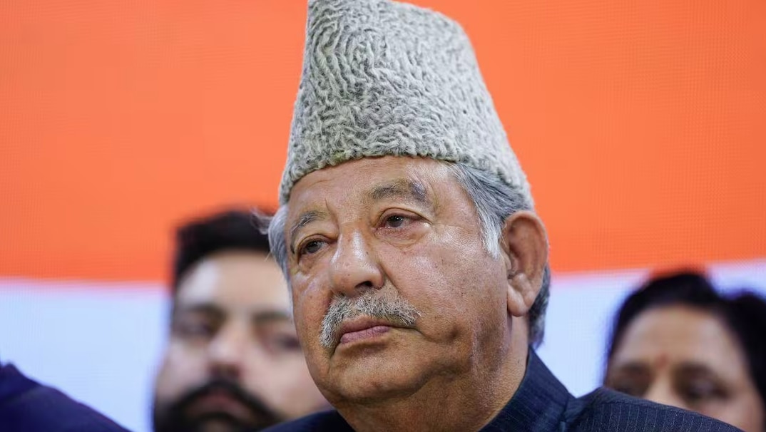 शिक्षा मंत्री का इस्तीफा, शिक्षा मंत्री, शिक्षा संबंधी समस्याएं, शिक्षा विवाद, परीक्षा घोटाला, साहित्यिक चोरी, वैश्विक शिक्षा समाचार, शिक्षा मंत्री विवाद, धर्मेंद्र प्रधान, जिलियन कीगन, पीरजादा मोहम्मद सईद
