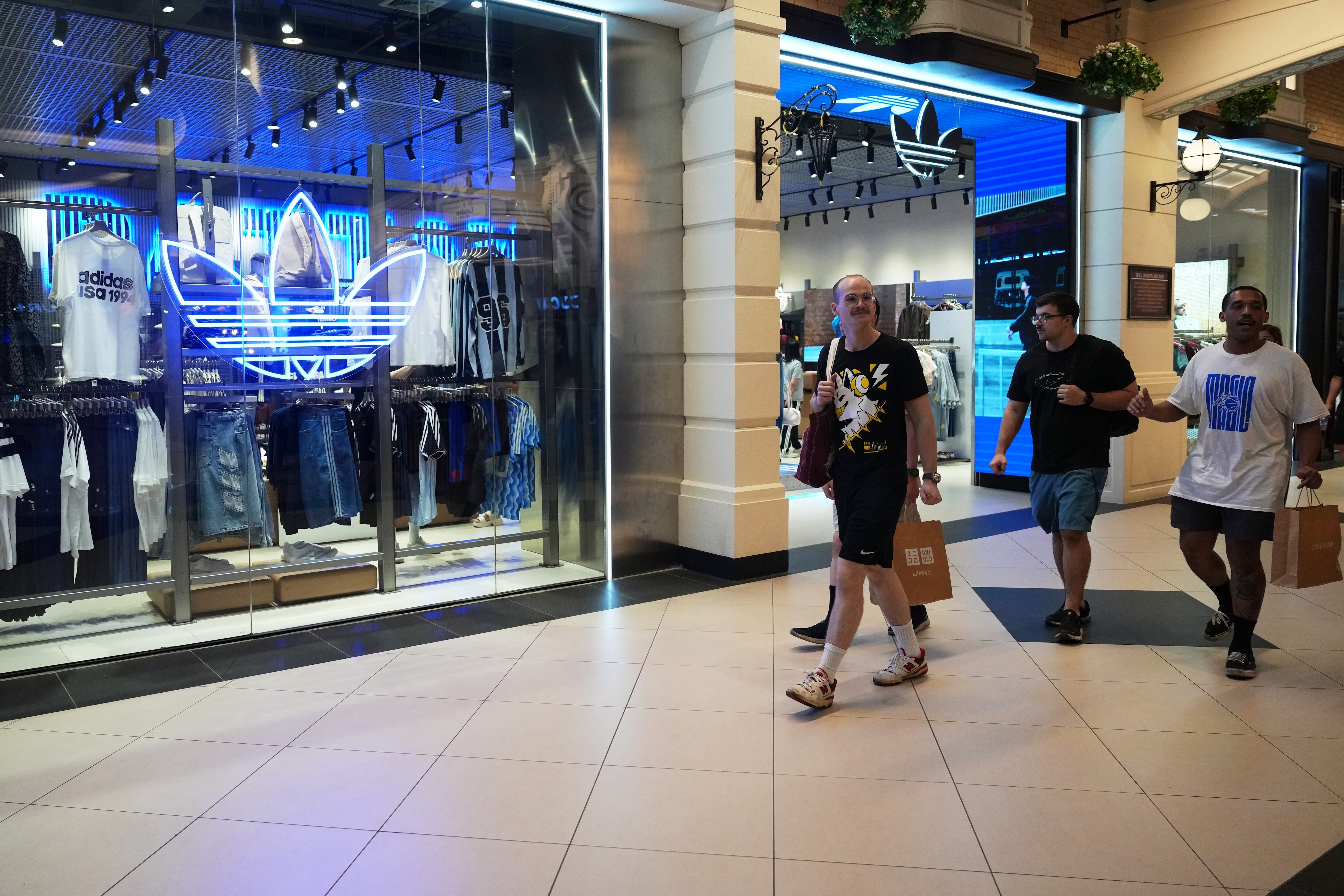 Crew members of the USS Abraham Lincoln walk at a shopping mall in Pattaya, Thailand. (Image: AP)