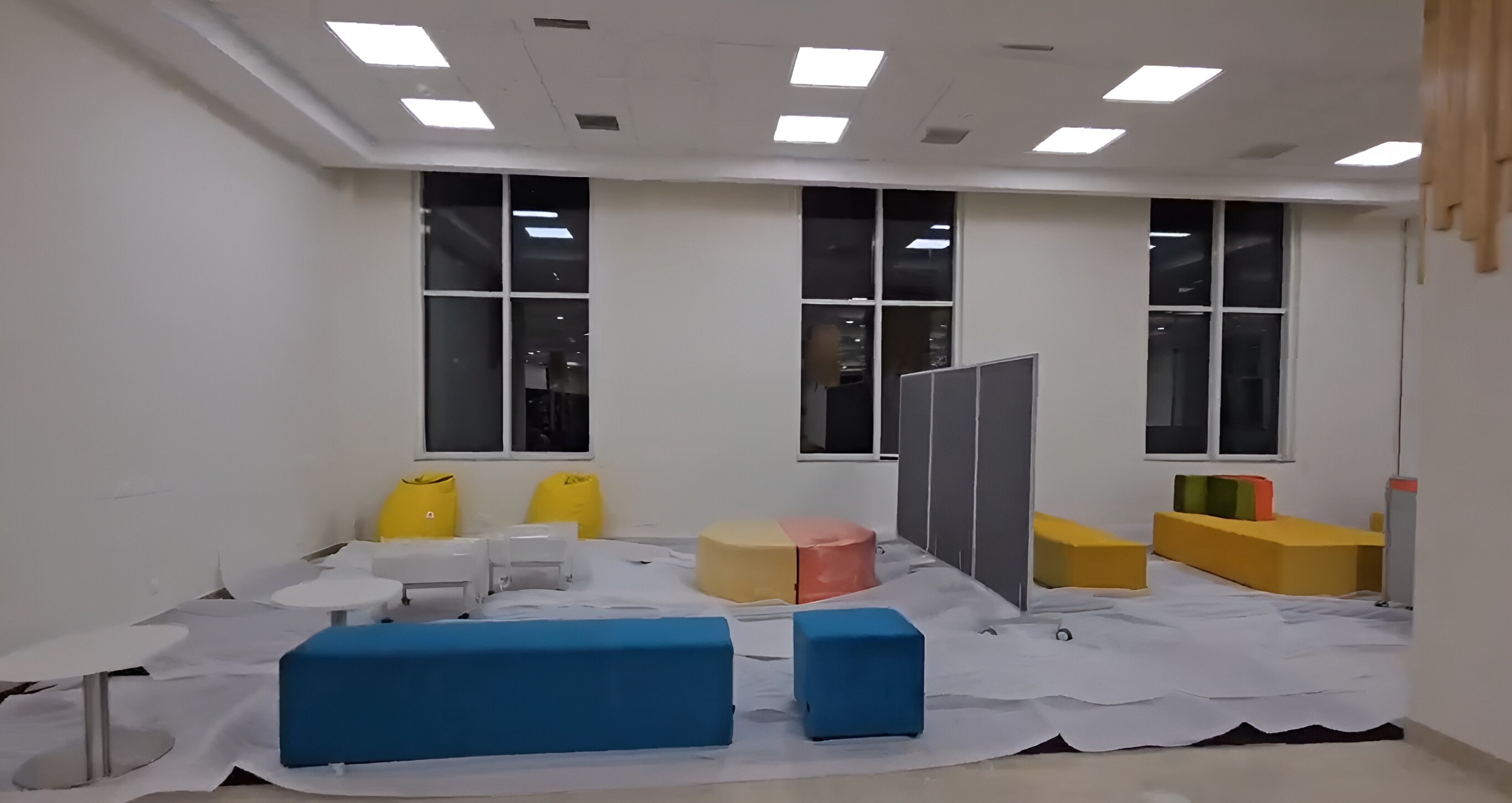 A seating area in the library (Photo: Screenshot/LinkedIn/BSSahay)