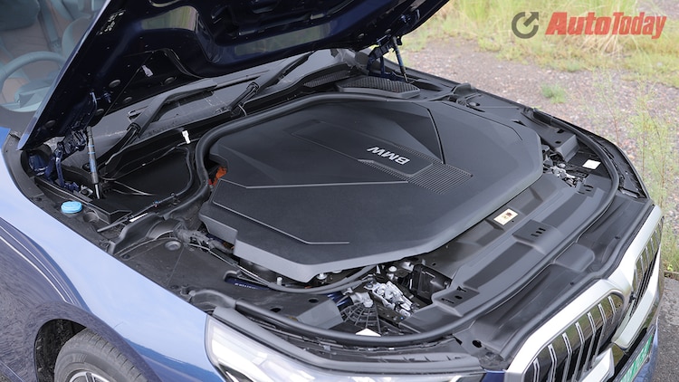 BMW i5 LWB
