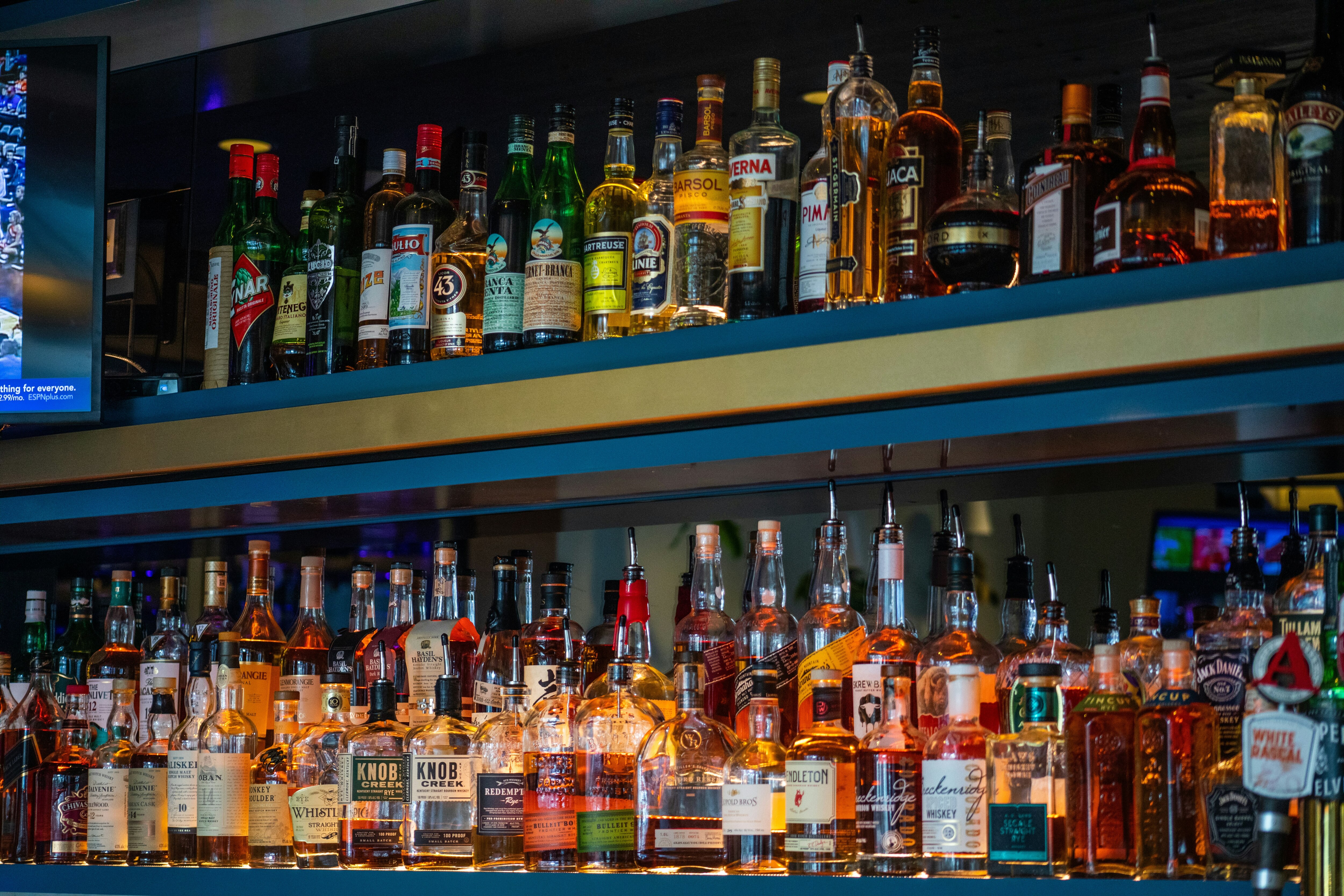Bourbon carries 37 times vodkaâs congeners, yet no worse impairment. (Photo: Unsplash)