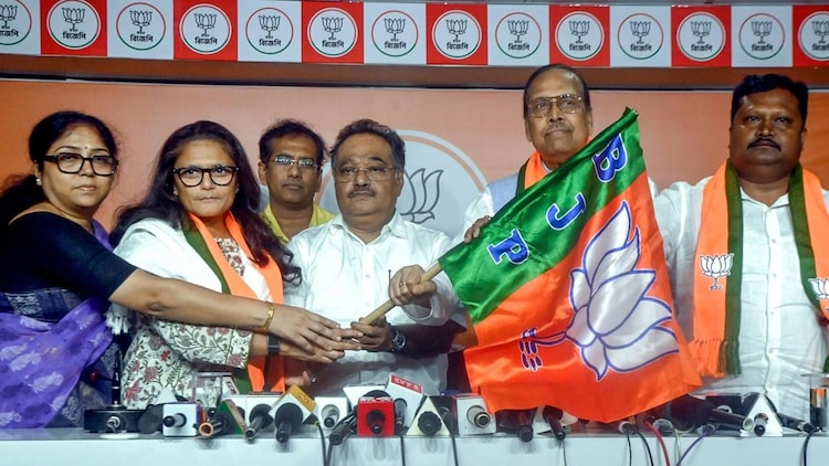 Former TMC MPs Sushmita Dev, Sukhendu Sekhar Roy, and Prakash Chik Baraik joined theBJP in Kolkata on July 9. (Image: File)