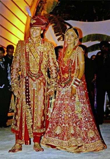 Vivek Oberoi S Wedding Album Indiatoday Vivek oberoi attends the 'ultima' wedding show by shaina nc and amrapali jewellery on july 09, 2010 in mumbai, india. vivek oberoi s wedding album indiatoday