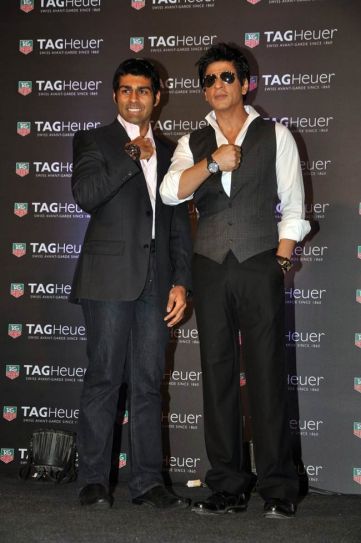Srk At Tag Heuer Event Indiatoday Bollywood superstar shahrukh khan is tag heuer celebrity ambassador. srk at tag heuer event indiatoday