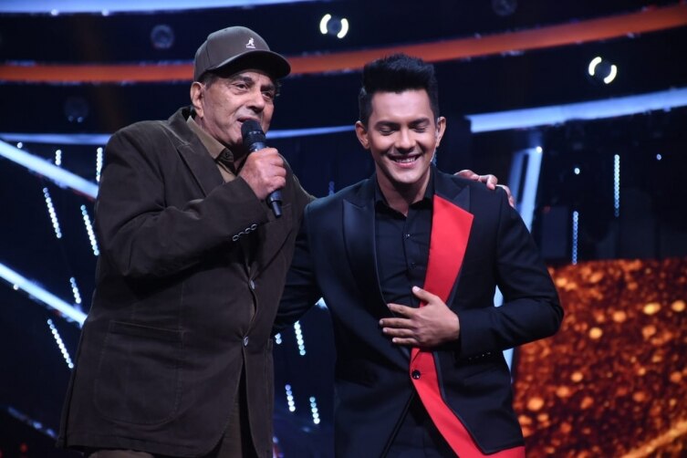 Indian Idol 12 Welcomes Legendary On Screen Jodi Dharmendra And Asha Parekh Indiatoday We are the best matchmaker services in new jersey. indian idol 12 welcomes legendary on