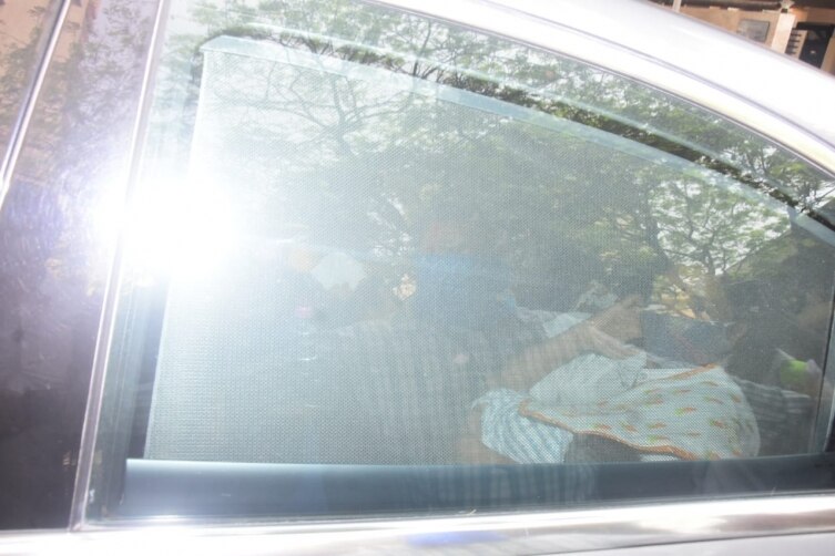 Saif Ali Khan Kareena Kapoor Taimur Leave Breach Candy Hospital With Newborn See Pics Indiatoday