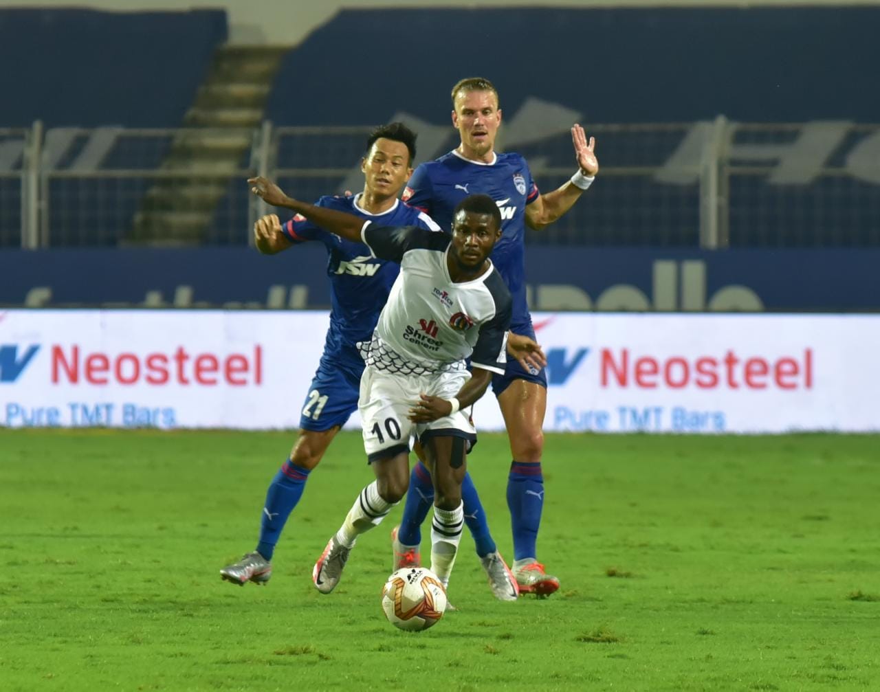 ব্রাইট এনবাখোরে ব্রাইট এনবাখোরে