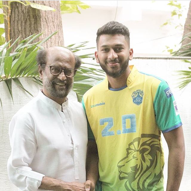 দরিদ্র ক্রিকেটার দরিদ্র ক্রিকেটার