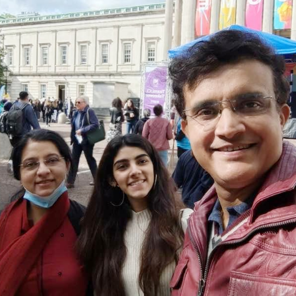 অভিষেক অভিষেক