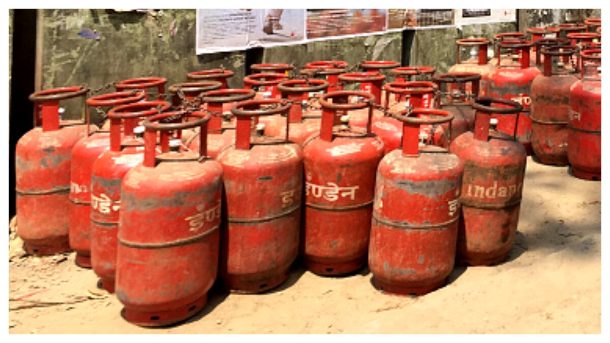 LPG Price Hike: ১০ মাসে ২৯০ টাকা বেড়েছে রান্নার গ্যাসের দাম, ৪ বার কমেছে ভর্তুকি!