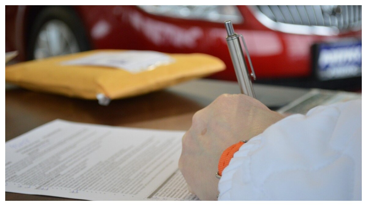 EPFO UAN: PF অ্যাকাউন্টের UAN নম্বর ভুলে গেছেন? ঘরে বসেই জানুন ৫ মিনিটে