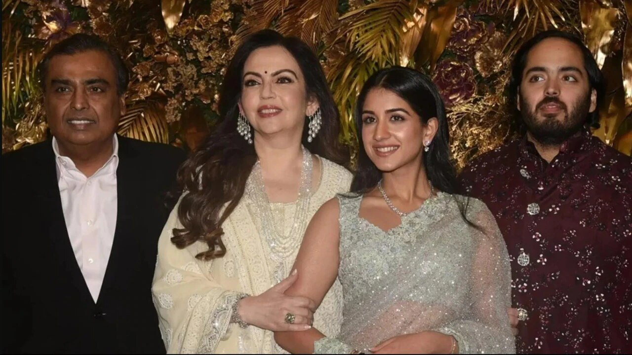 ananta radhika roka ceremony