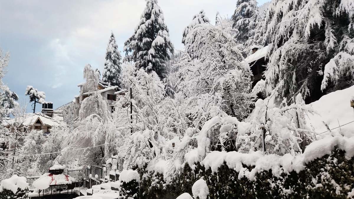 কাশ্মীর, হিমাচল ও উত্তরাখণ্ডে ব্য়াপক তুষারপাত কাশ্মীর, হিমাচল ও উত্তরাখণ্ডে ব্য়াপক তুষারপাত