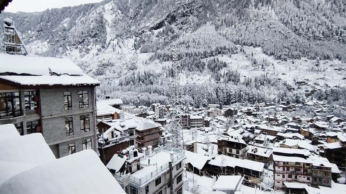 কাশ্মীর, হিমাচল ও উত্তরাখণ্ডে ব্য়াপক তুষারপাত কাশ্মীর, হিমাচল ও উত্তরাখণ্ডে ব্য়াপক তুষারপাত