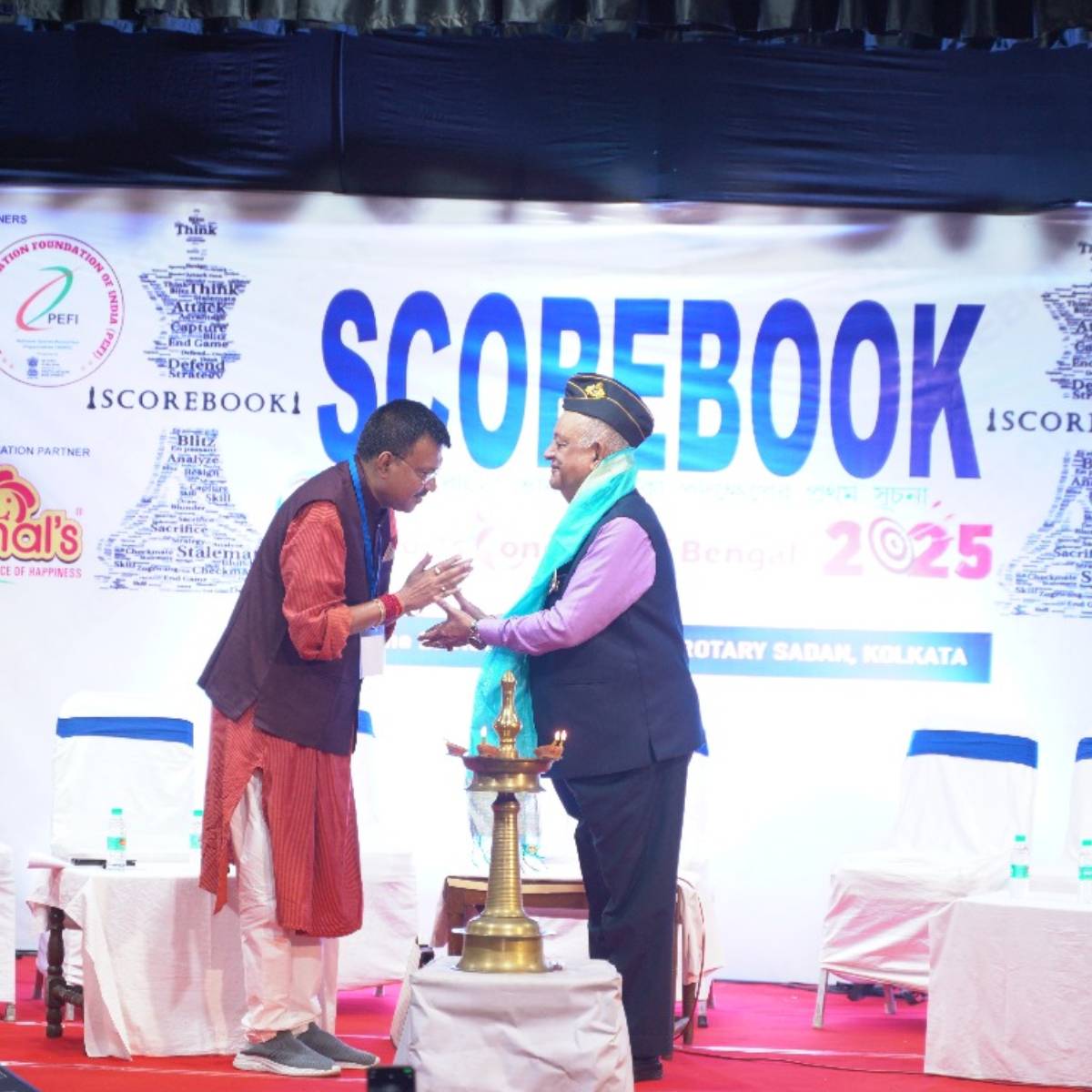 ক্রীড়া সংস্কৃতি, আর্থিক চ্যালেঞ্জ, বিজ্ঞাপন এবং তৃণমূল পর্যায় থেকে ক্রীড়ার উন্নয়ন নিয়েও আলোচনা করা হয়েছে। বাংলার ক্রীড়া ঐতিহ্য বজায় রেখে নবজাগরণ আনার বার্তা দেওয়া হয়েছে ওই কনক্লেভ থেকে।