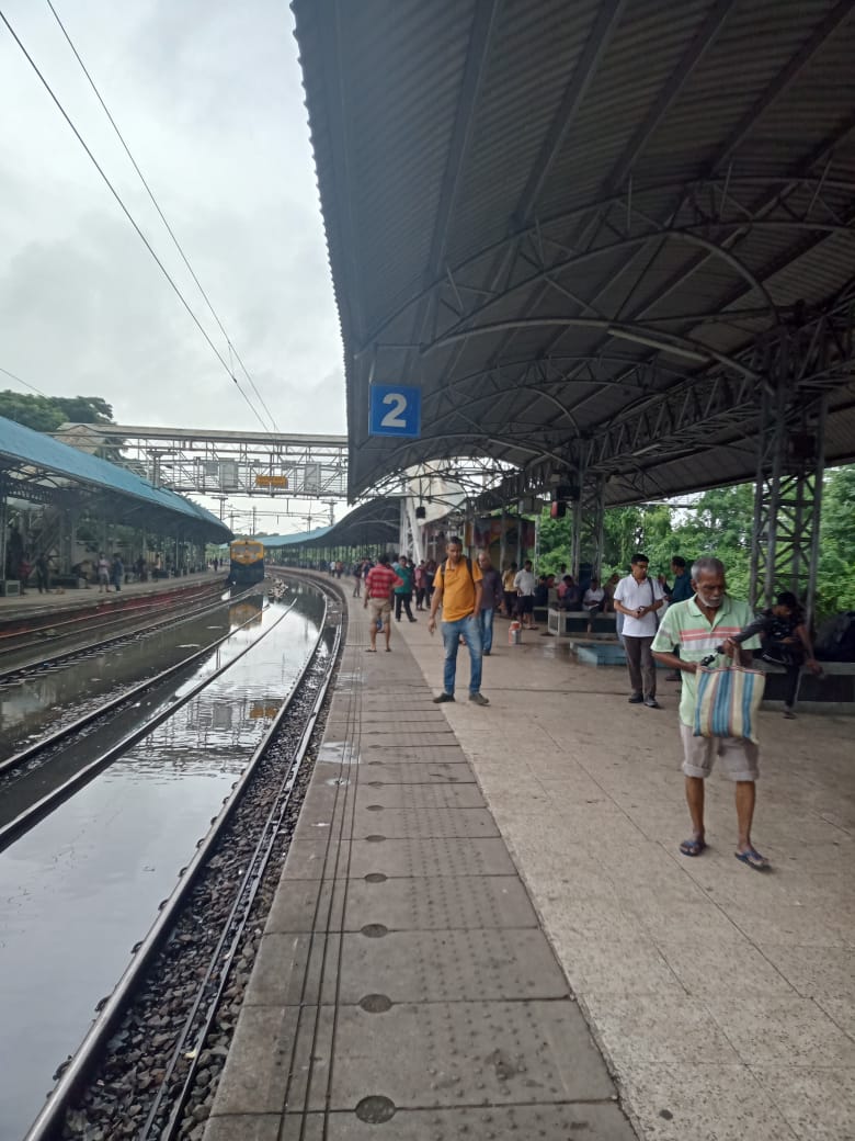 অতিবৃষ্টিতে মৃত্যু মিছিল