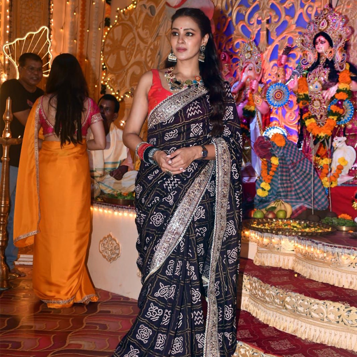 এই সিরিয়ালের ফ্যানেরা সোশ্যাল মিডিয়ায় কিছু ঝলক শেয়ার করেন