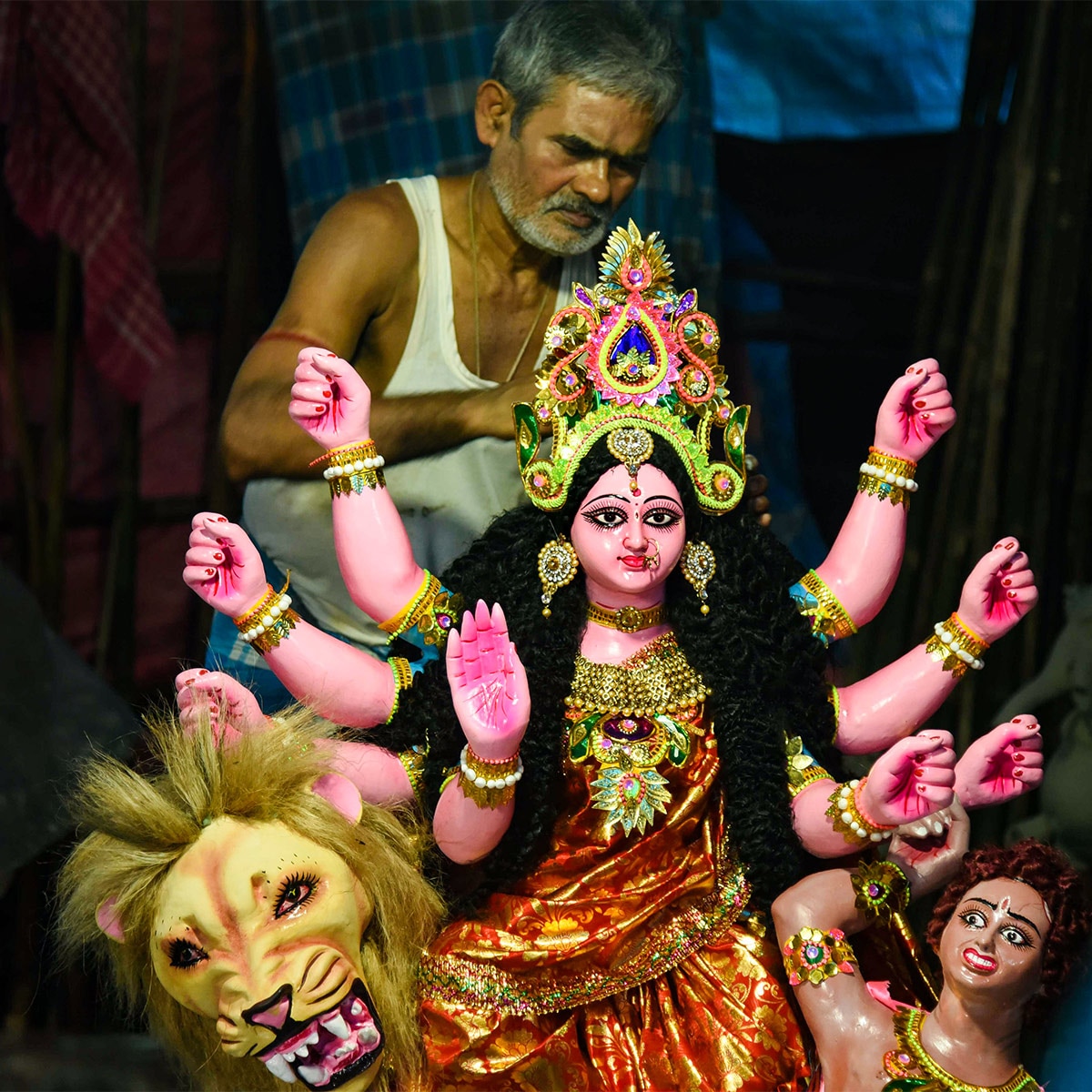 durga eyes painting ritual