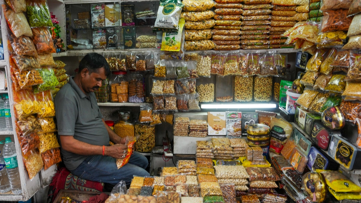 Chips Biscuit no Lower MRP