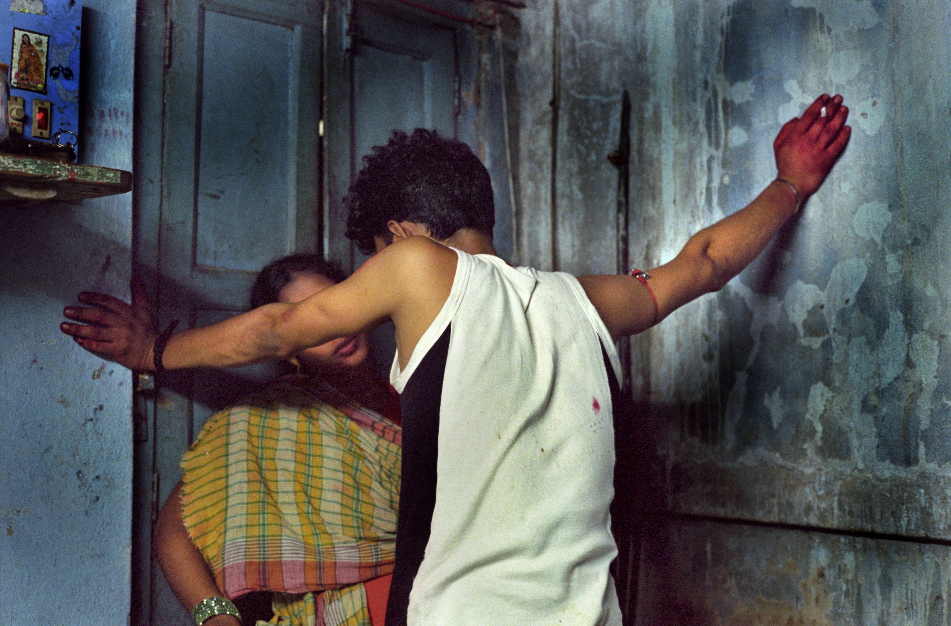সোনাগাছির দুর্গাপুজোয় অভিনব ব্যাপার