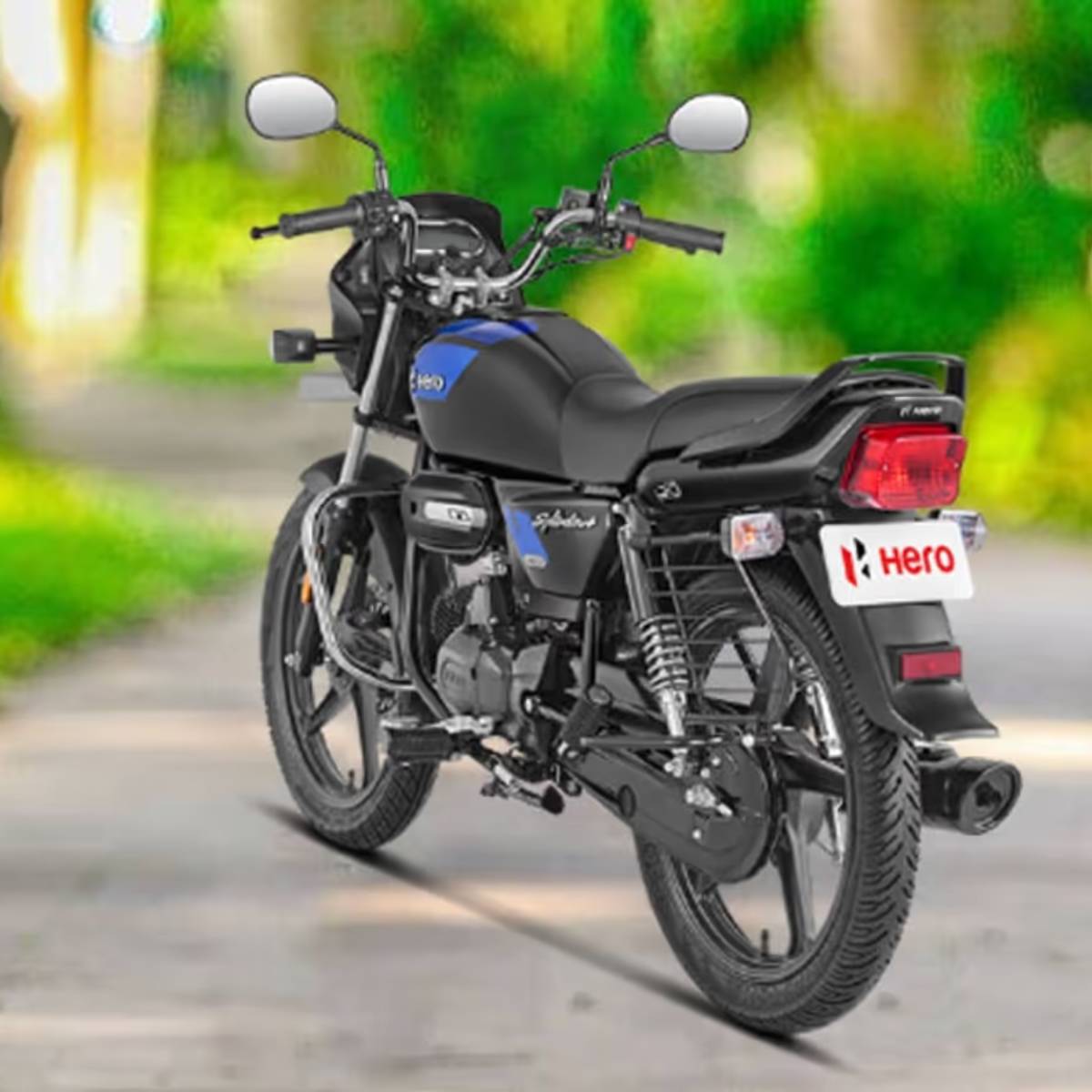 দিল্লিতে Hero Splendor Plus এর এক্স-শোরুম দাম ৮০,১৬৬ টাকা, যার মধ্যে ২৮% GST অন্তর্ভুক্ত। অর্থাৎ বাইকটির আসল দাম হবে প্রায় ৫৭,৭২০ টাকা।