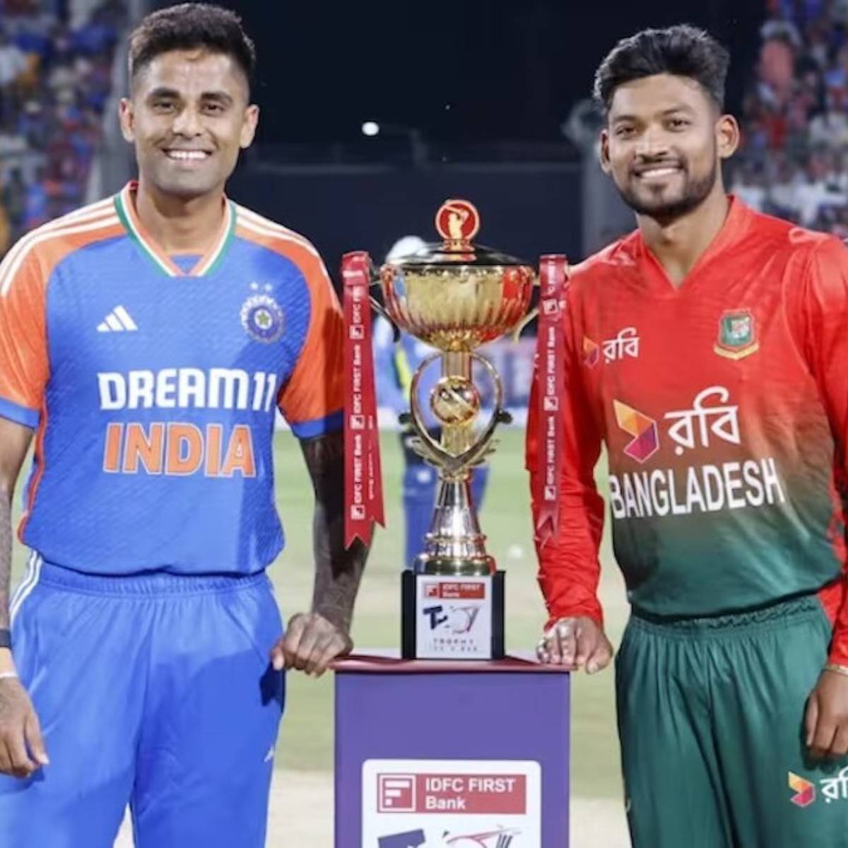 সুপার ফোরের দ্বিতীয় ম্যাচে ভারতের সামনে বাংলাদেশ। আজকের ম্যাচট যে দলই জিতবে তারাই ফাইনালে চলে যাবে। ফলে অত্যন্ত উত্তেজক ম্যাচ হবে বলে আশা করা হচ্ছে।