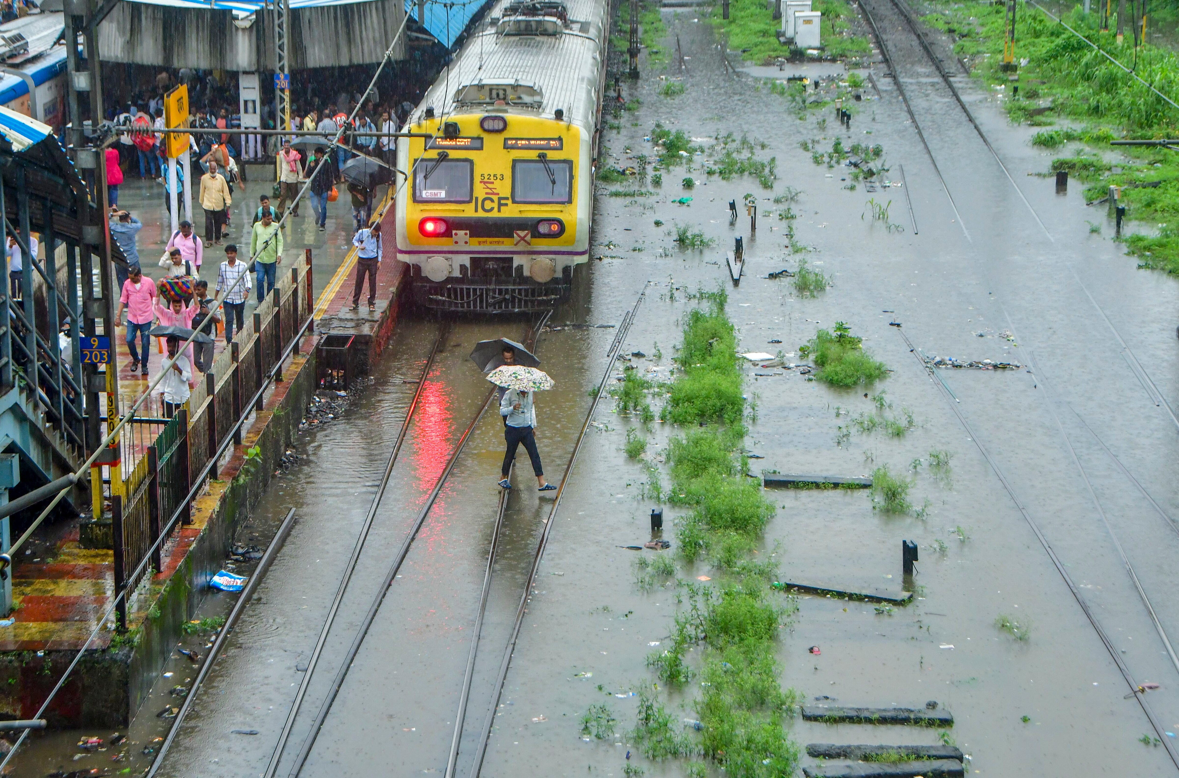  স্বস্তির খবর দিতে পারল না