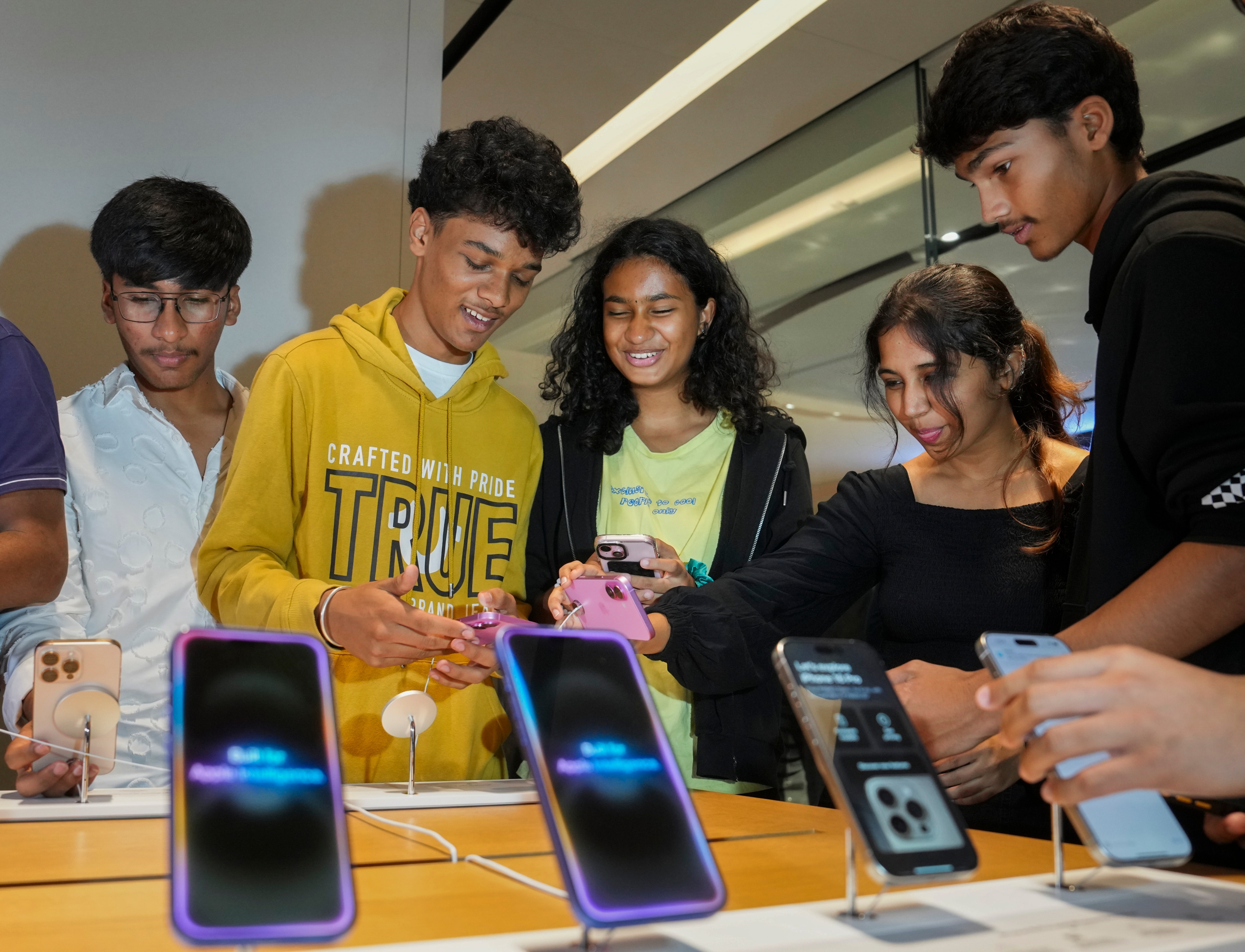 iPhone Air ভারতে কত দাম ও বিক্রি