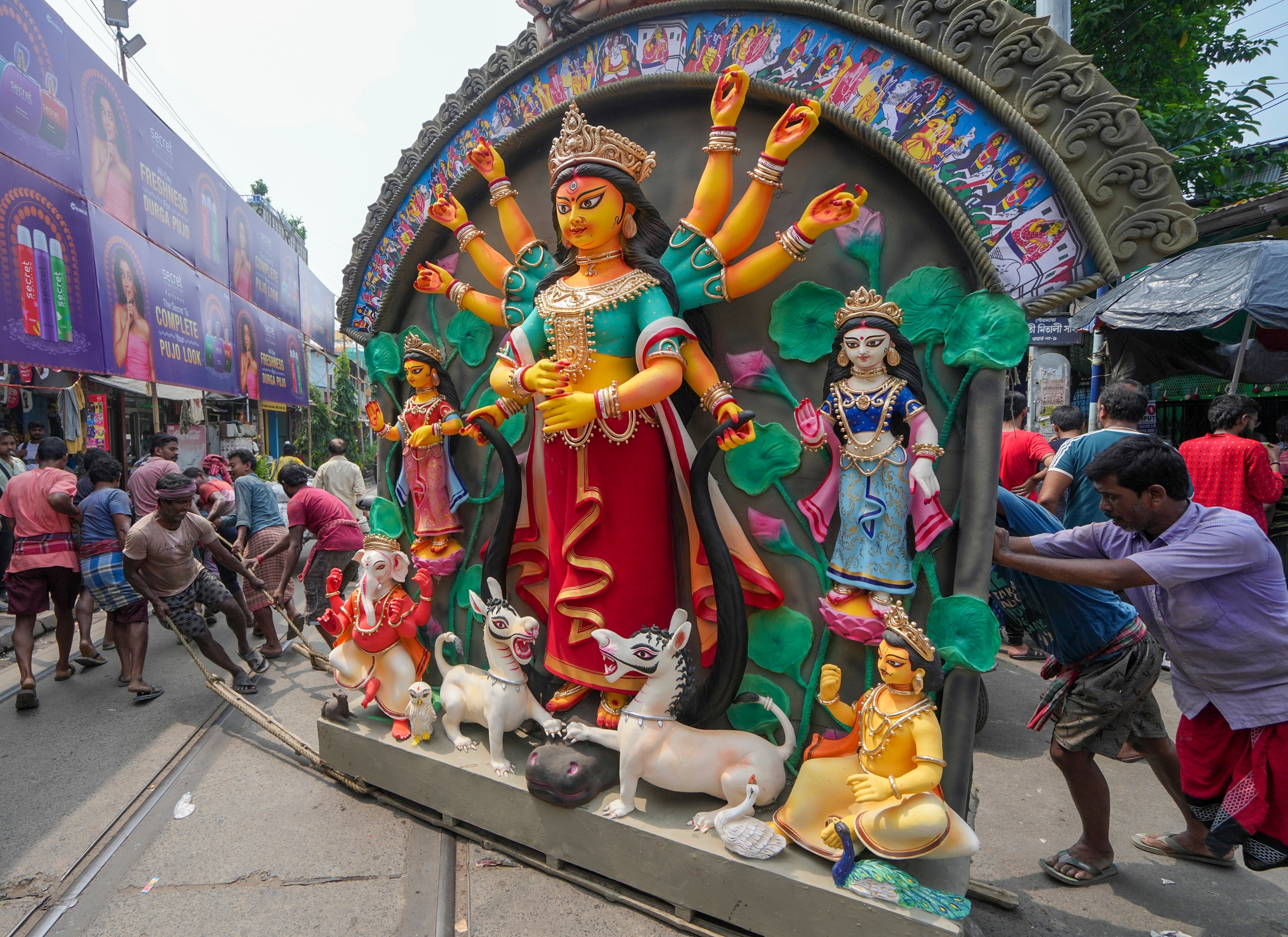 ১ মাসের জন্য ছবি তোলার অনুমতি 