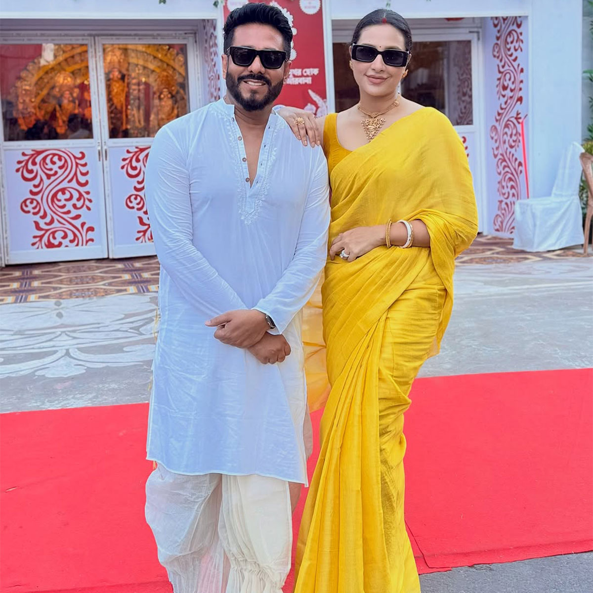Subhashree ganguly Raj chakraborty durga puja
