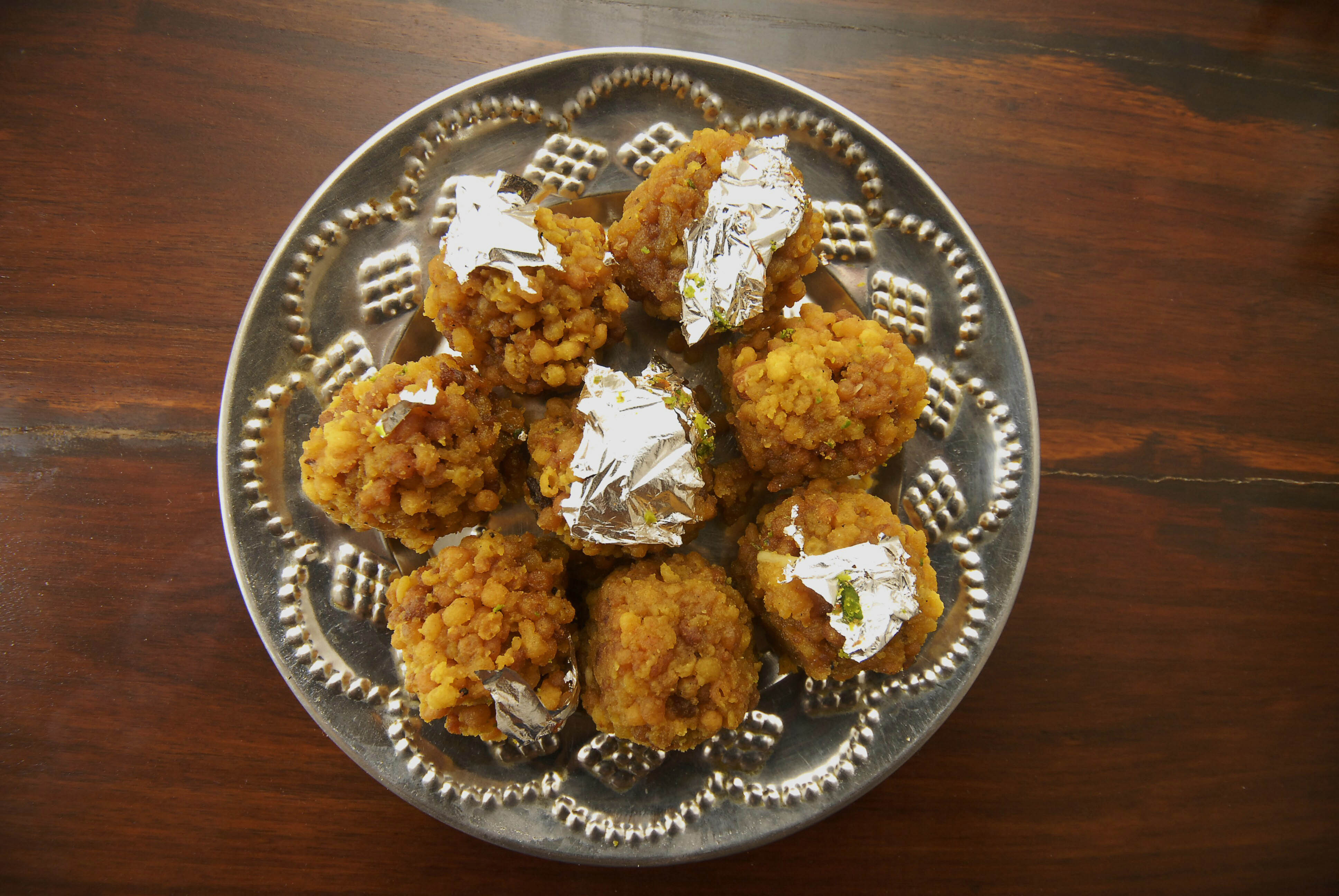 মাছ ও মাংস প্রধান উৎস