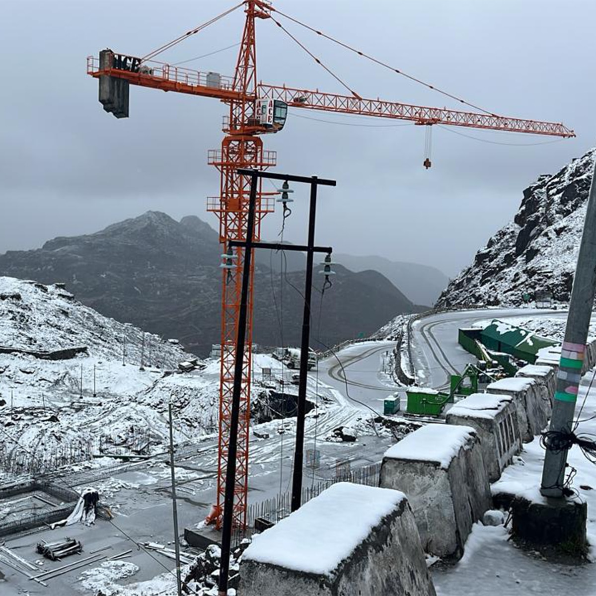 তুষারপাত তুষারপাত