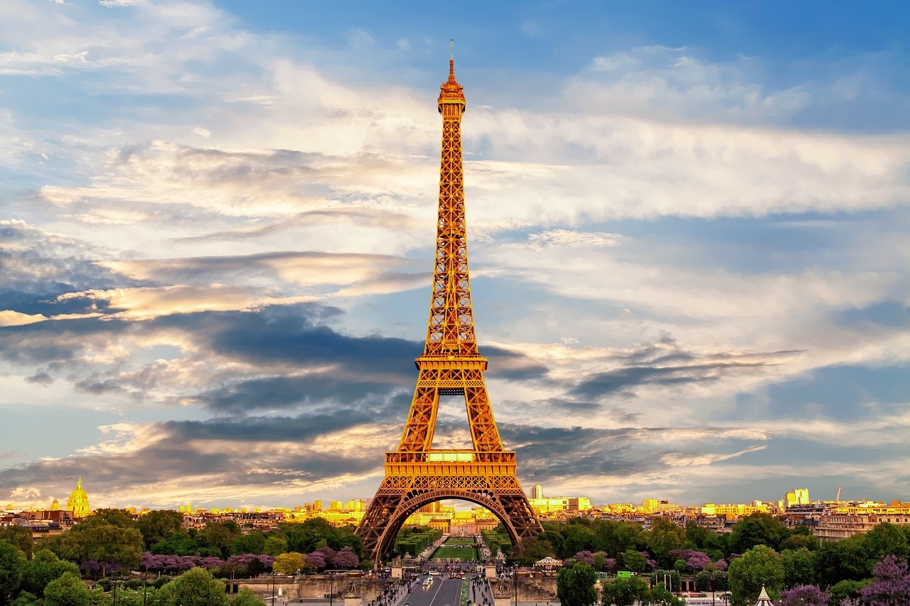 Eiffel Tower 