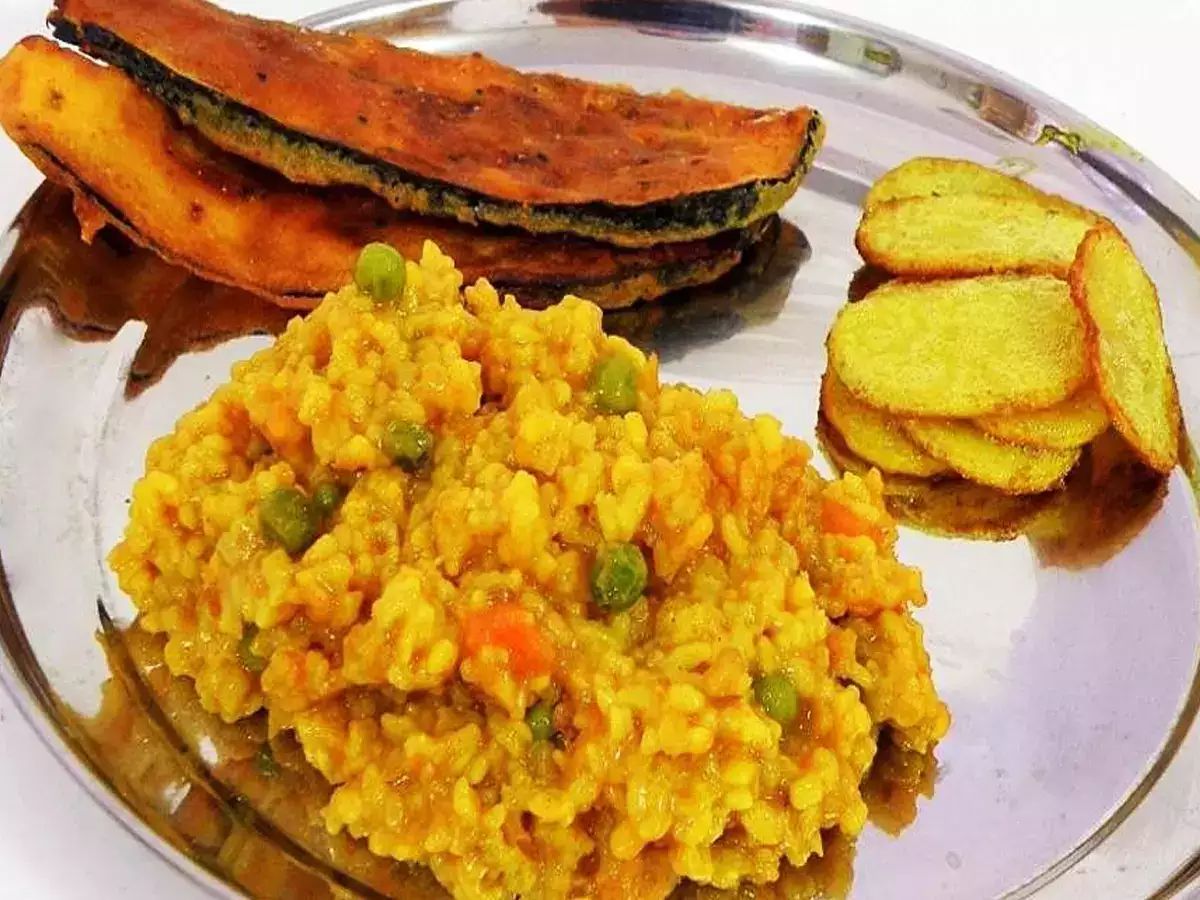 অল্প চালের গুঁড়ো