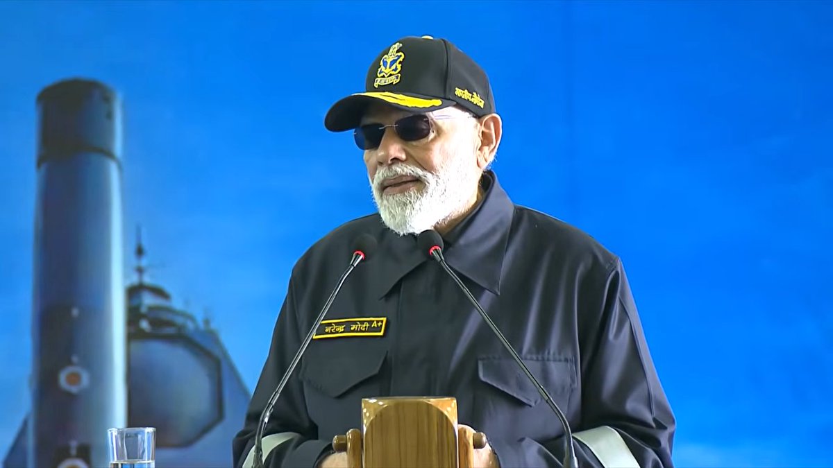 Narendra Modi In INS Vikrant 