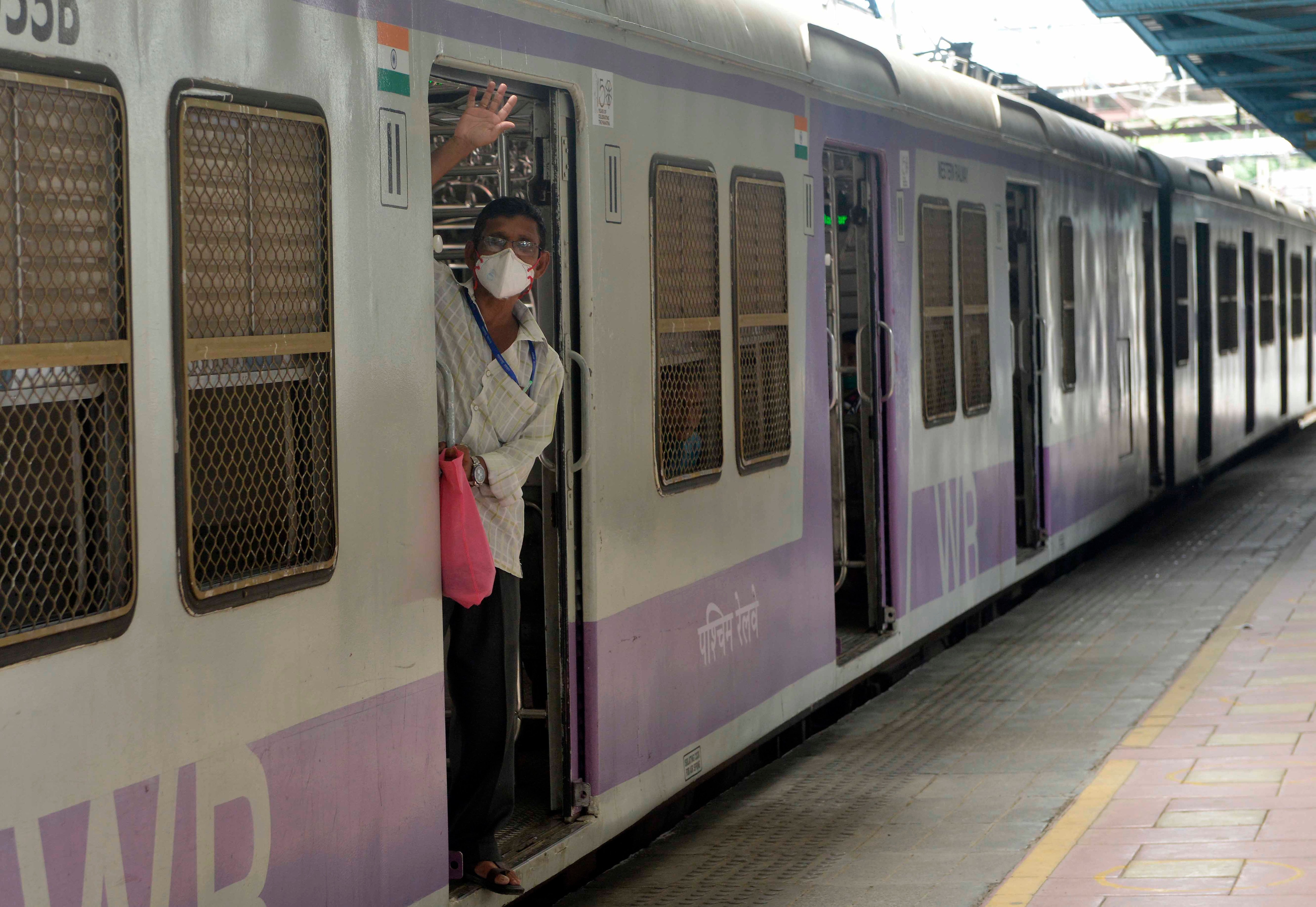  RLWL ওয়েটিং লিস্ট জারি করা হয়